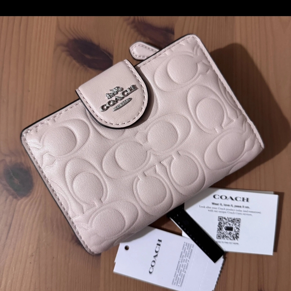 Coach Pink Embossed Leather Wallet - Picture 3 of 5